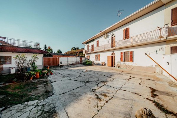 casa indipendente in vendita a Cilavegna