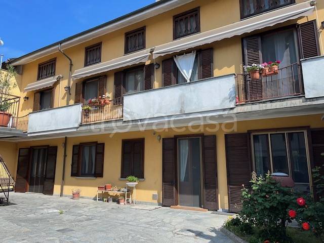 casa indipendente in vendita a Cilavegna