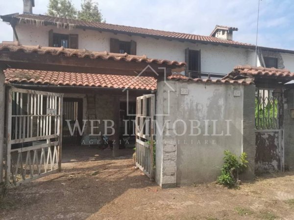 casa indipendente in vendita a Cilavegna
