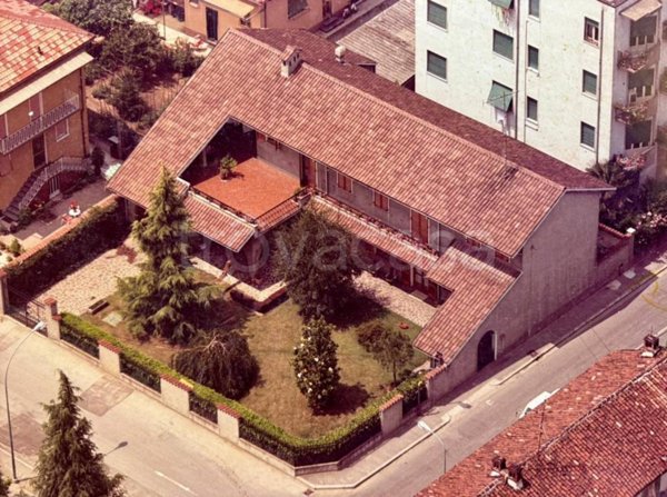 casa indipendente in vendita a Cilavegna