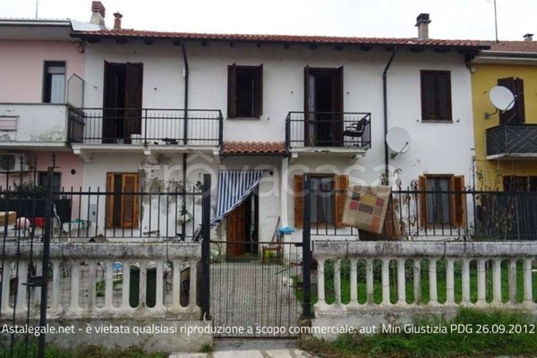 casa indipendente in vendita a Cilavegna