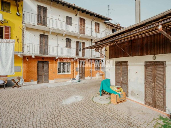 casa indipendente in vendita a Cilavegna