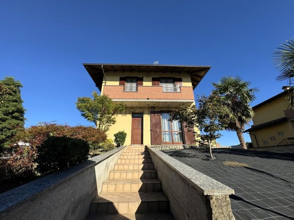 casa indipendente in vendita a Cilavegna
