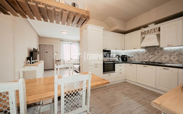 casa indipendente in vendita a Cilavegna