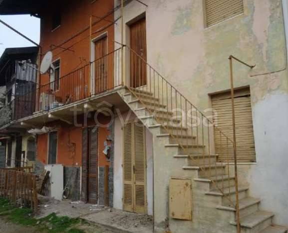 casa indipendente in vendita a Cilavegna
