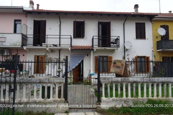 casa indipendente in vendita a Cilavegna