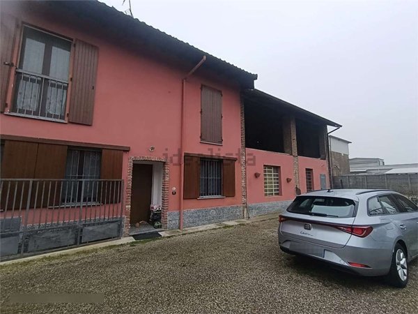 casa indipendente in vendita a Cilavegna