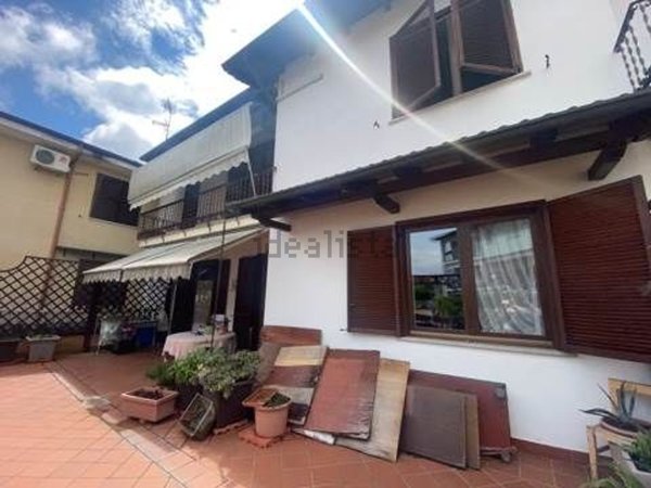 casa indipendente in vendita a Cilavegna
