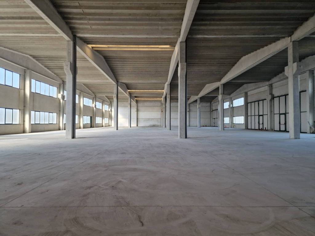 locale commerciale in vendita a Cilavegna