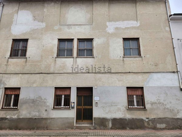 casa semindipendente in vendita a Cilavegna