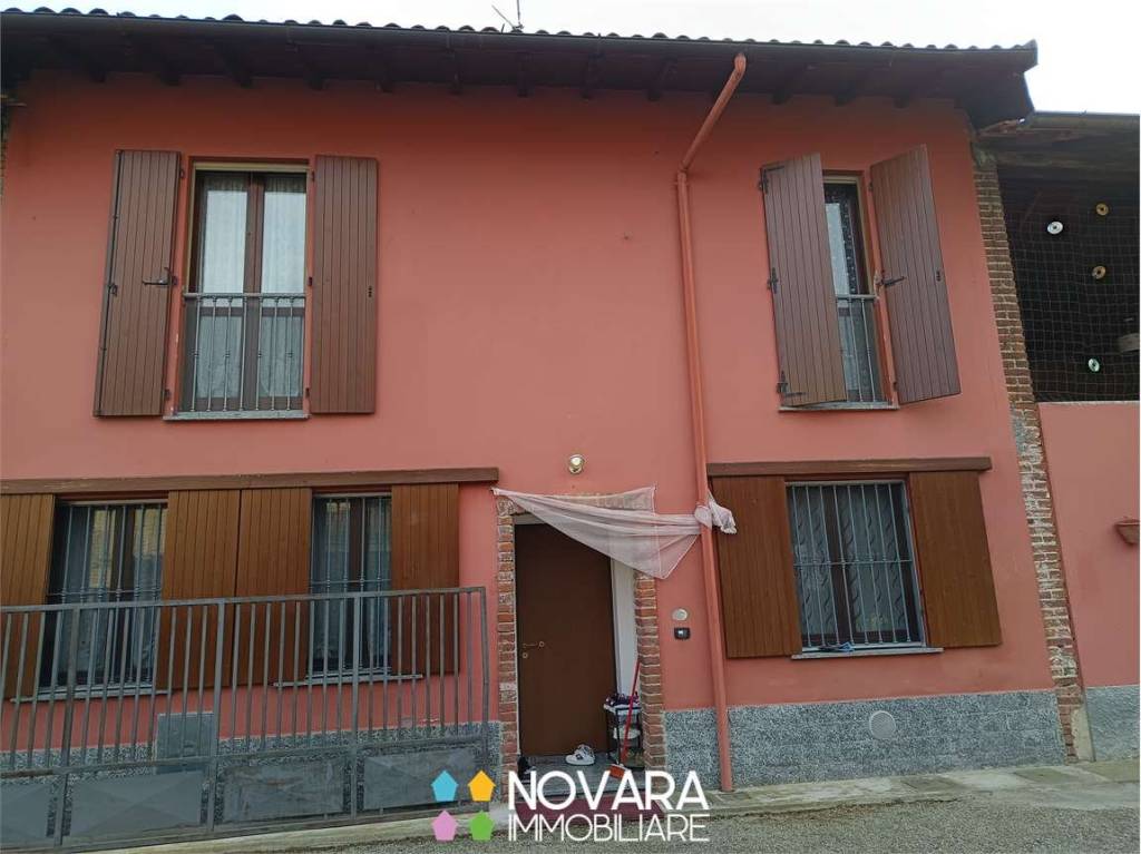 casa indipendente in vendita a Cilavegna