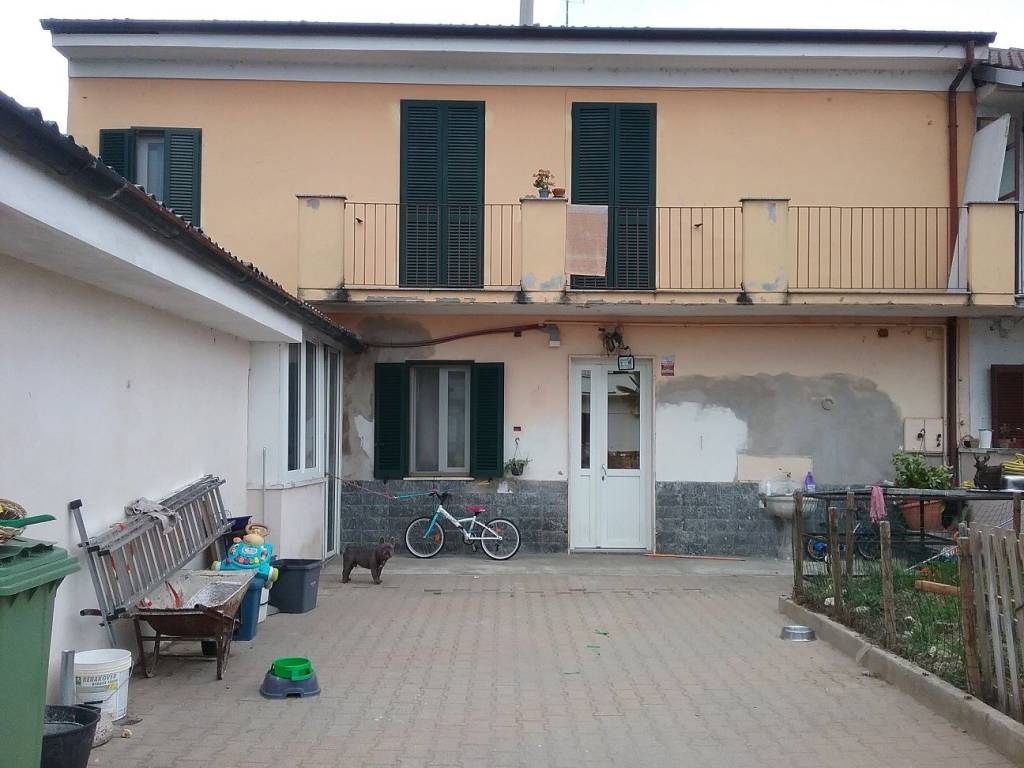 casa indipendente in vendita a Cilavegna