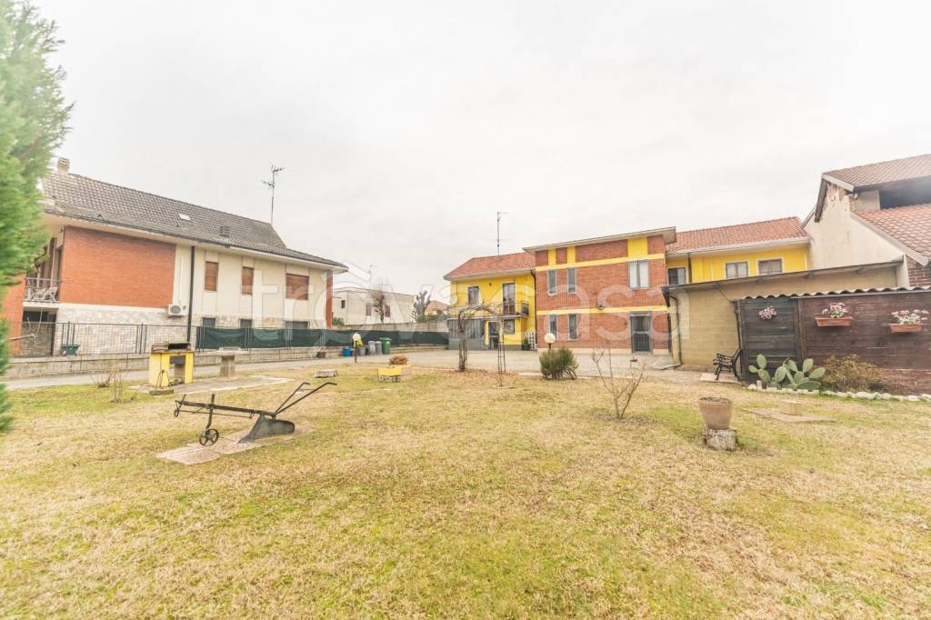 casa indipendente in vendita a Cilavegna