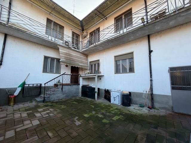 casa indipendente in vendita a Cilavegna