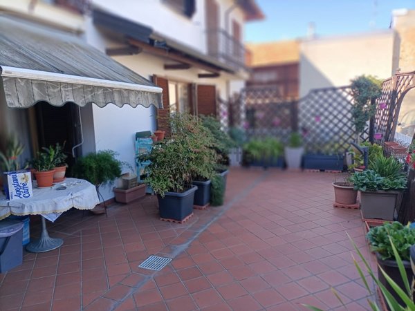 casa indipendente in vendita a Cilavegna