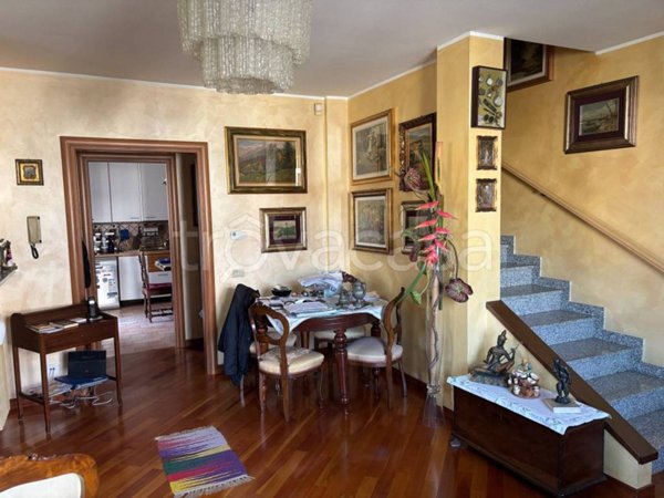 casa indipendente in vendita a Cilavegna