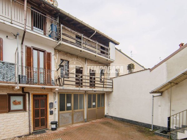 casa indipendente in vendita a Cilavegna