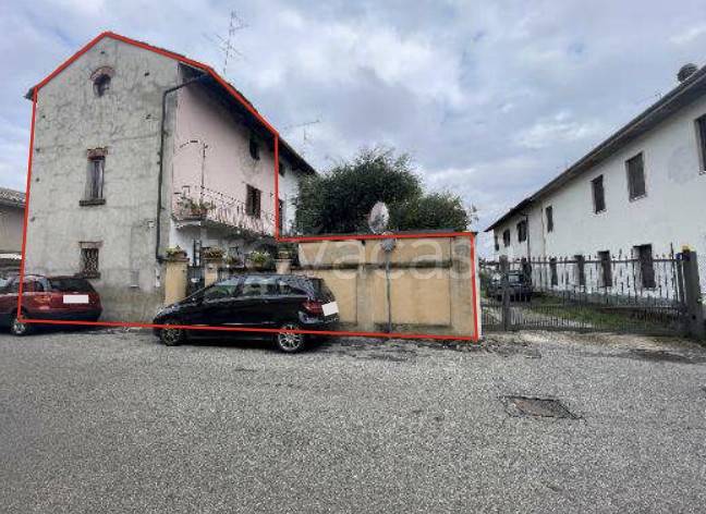 casa indipendente in vendita a Cilavegna