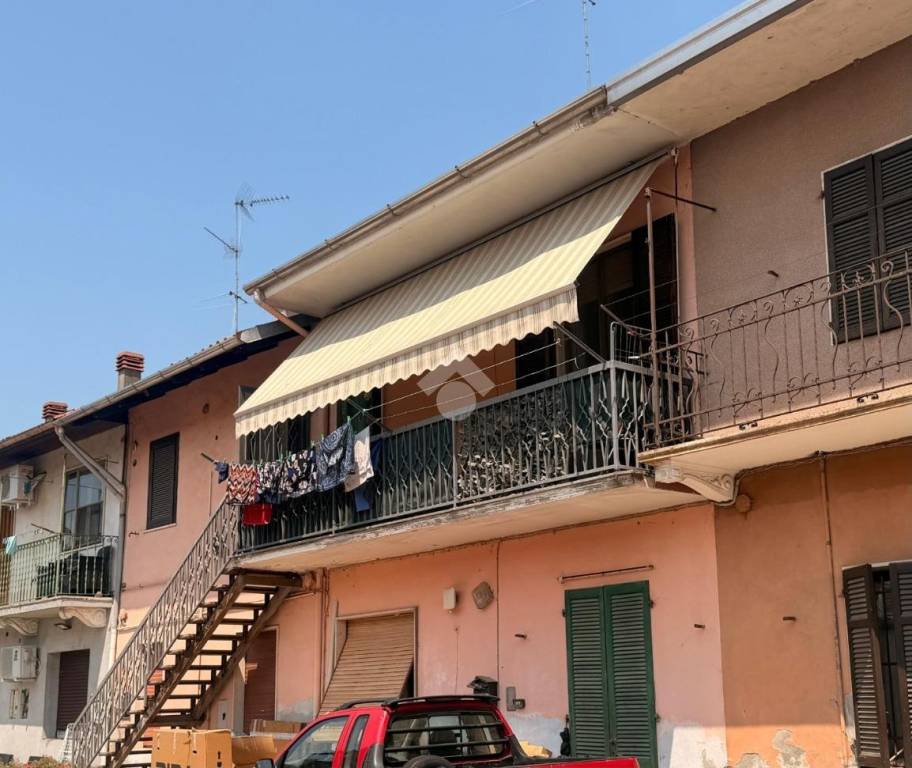 casa indipendente in vendita a Cilavegna