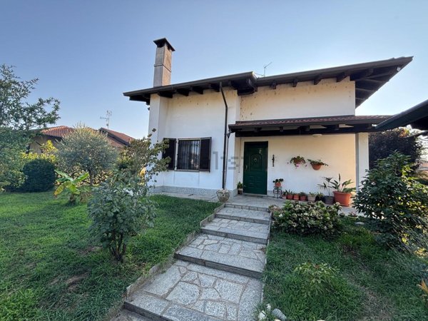casa indipendente in vendita a Cilavegna