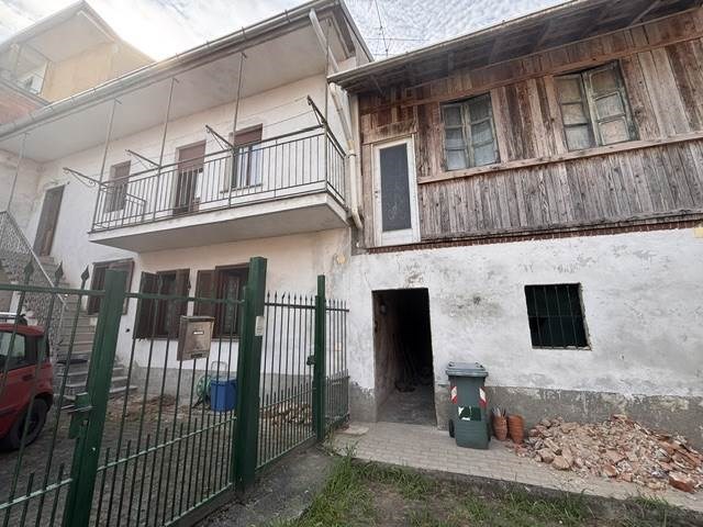 casa indipendente in vendita a Cilavegna