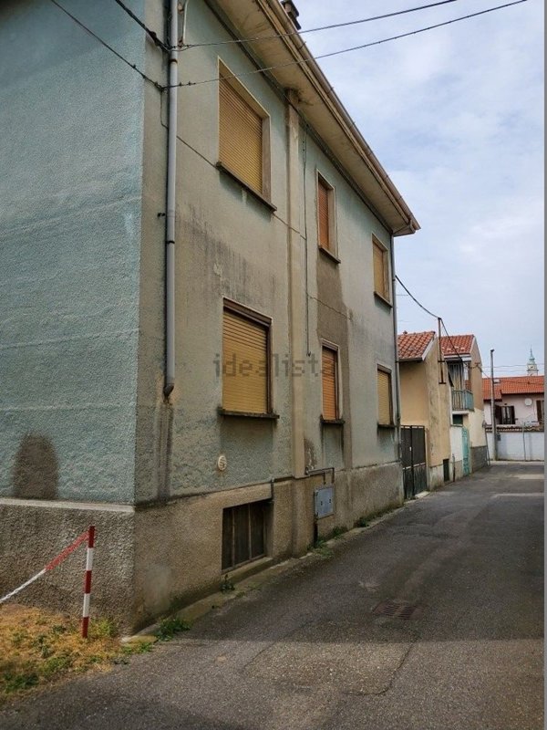 casa indipendente in vendita a Cilavegna