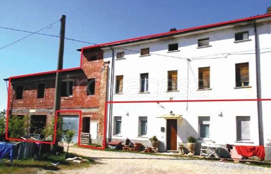 appartamento in vendita a Codevilla