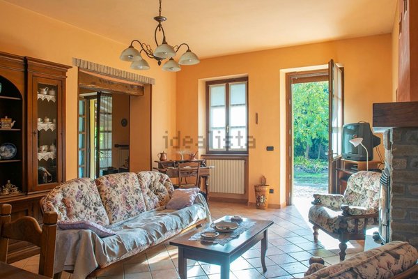 casa indipendente in vendita a Codevilla