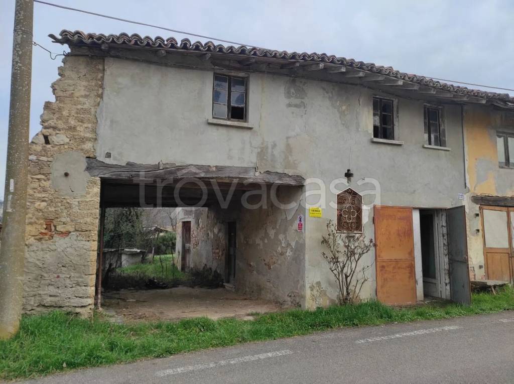 appartamento in vendita a Codevilla in zona Mondondone