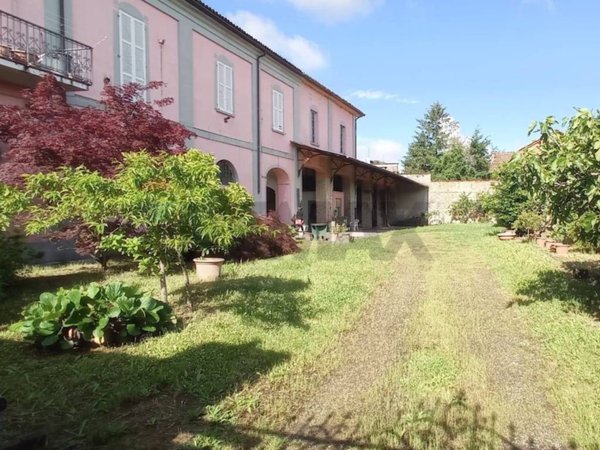 casa indipendente in vendita a Codevilla