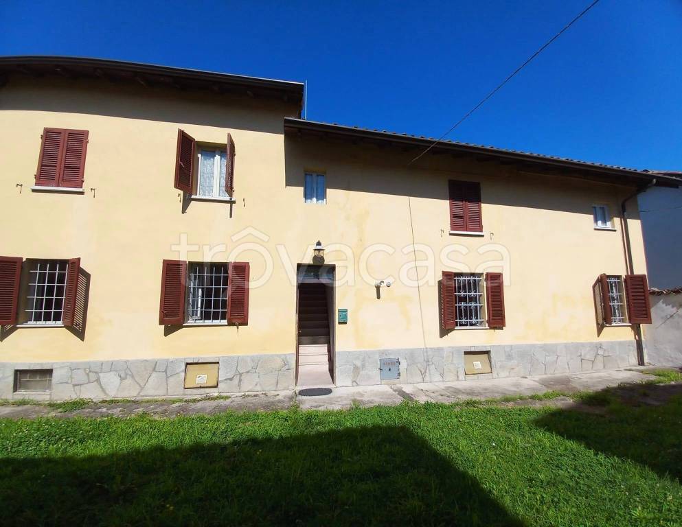 casa indipendente in vendita a Codevilla