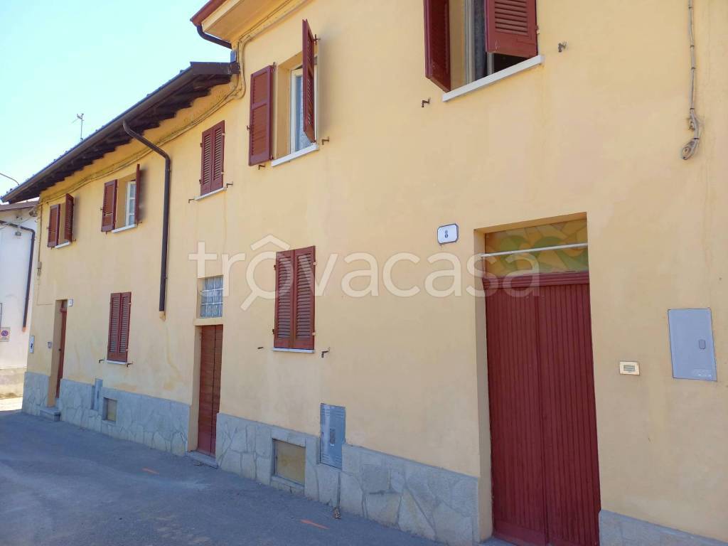 casa indipendente in vendita a Codevilla