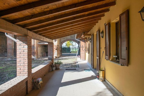 casa indipendente in vendita a Codevilla