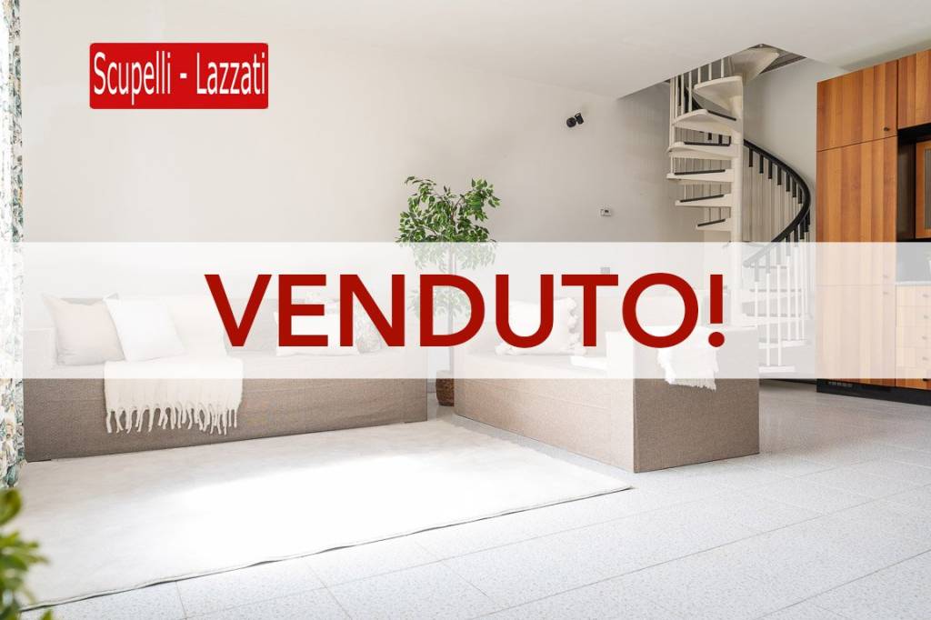 casa indipendente in vendita a Codevilla in zona Mondondone