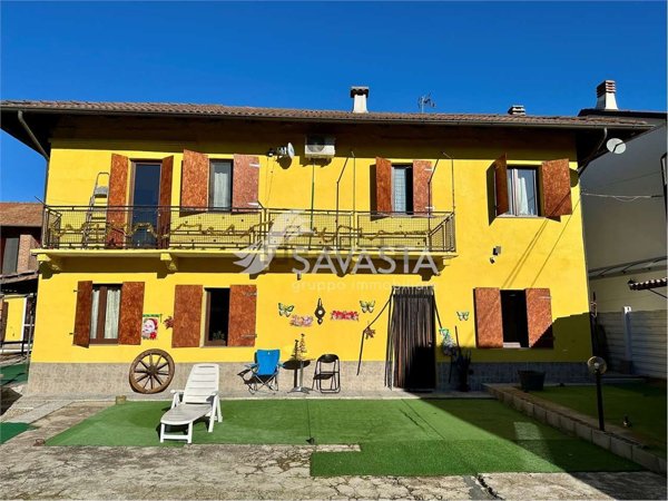 casa indipendente in vendita a Confienza