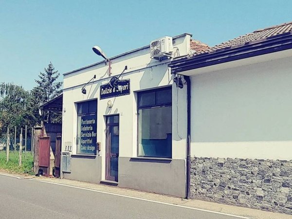 casa indipendente in vendita a Confienza