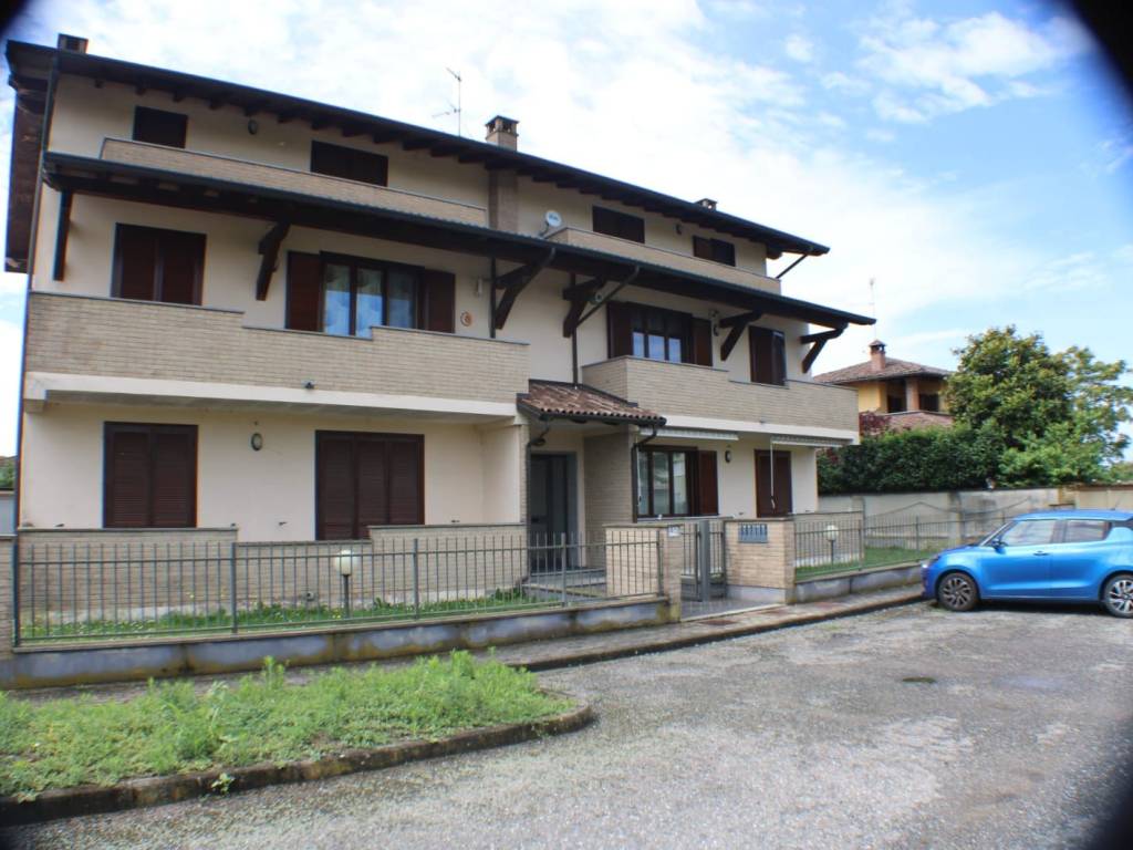appartamento in vendita a Confienza