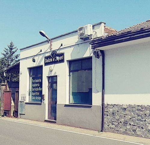 casa indipendente in vendita a Confienza