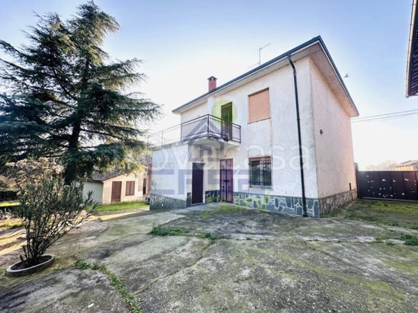 casa indipendente in vendita a Copiano
