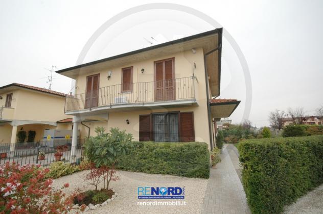 casa indipendente in vendita a Copiano
