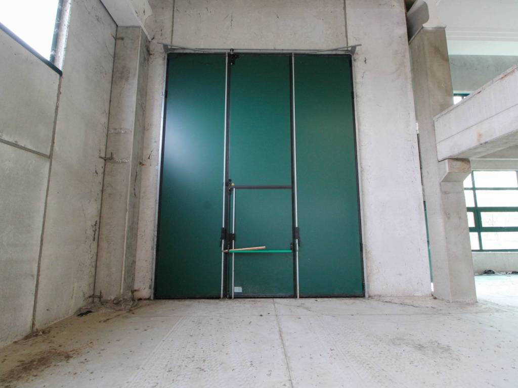 locale commerciale in vendita a Copiano