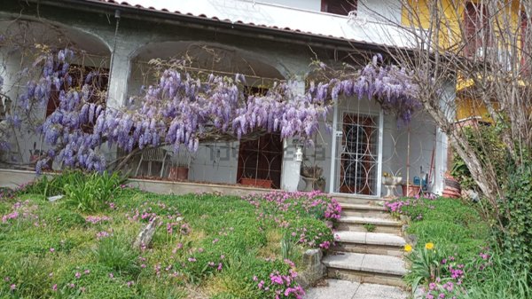 casa indipendente in vendita a Copiano
