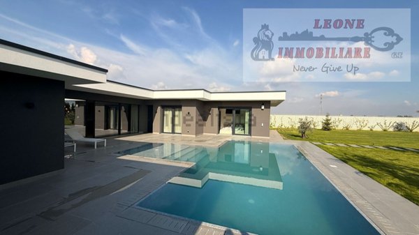 casa indipendente in vendita a Copiano