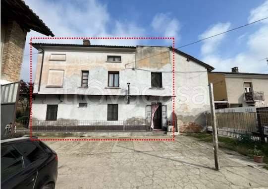 casa indipendente in vendita a Corana