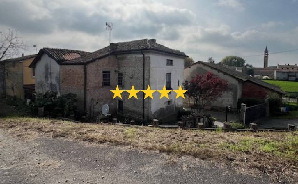 appartamento in vendita a Corana in zona Ghiaie