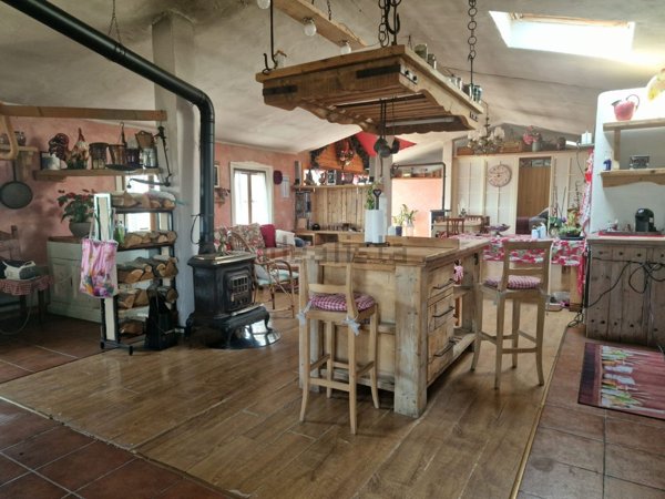 appartamento in vendita a Corana