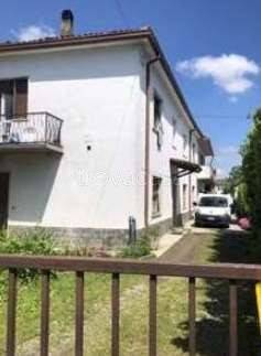 appartamento in vendita a Corana in zona Ghiaie