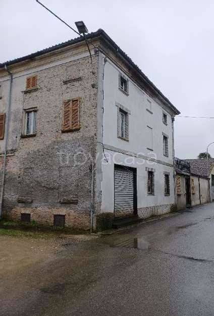 casa indipendente in vendita a Corana in zona Ghiaie