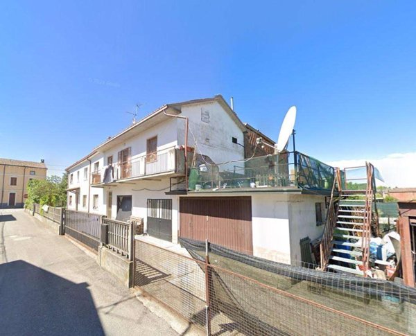 appartamento in vendita a Corana in zona Ghiaie