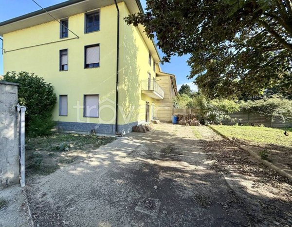 casa indipendente in vendita a Corana in zona Ghiaie